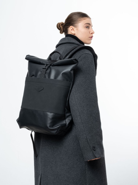 Рюкзак ROLLTOP POCKET 2 | екошкіра чорна - чорна матова 1/24 фото 2