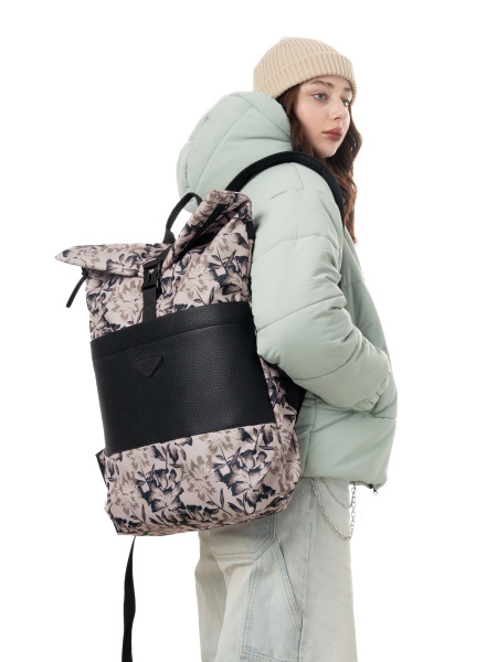 Рюкзак ROLLTOP POCKET 2 | vintage flowers - екошкіра чорна текстурована 2/24 фото 2