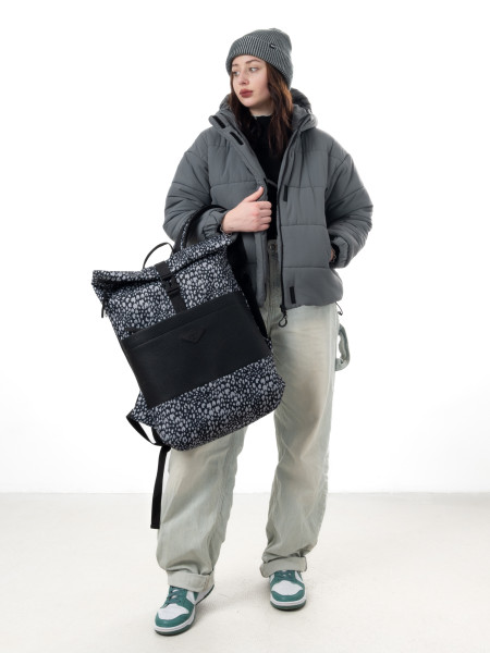 Рюкзак ROLLTOP POCKET 2 | gray leopard - екошкіра чорна текстурована 2/24 фото 4