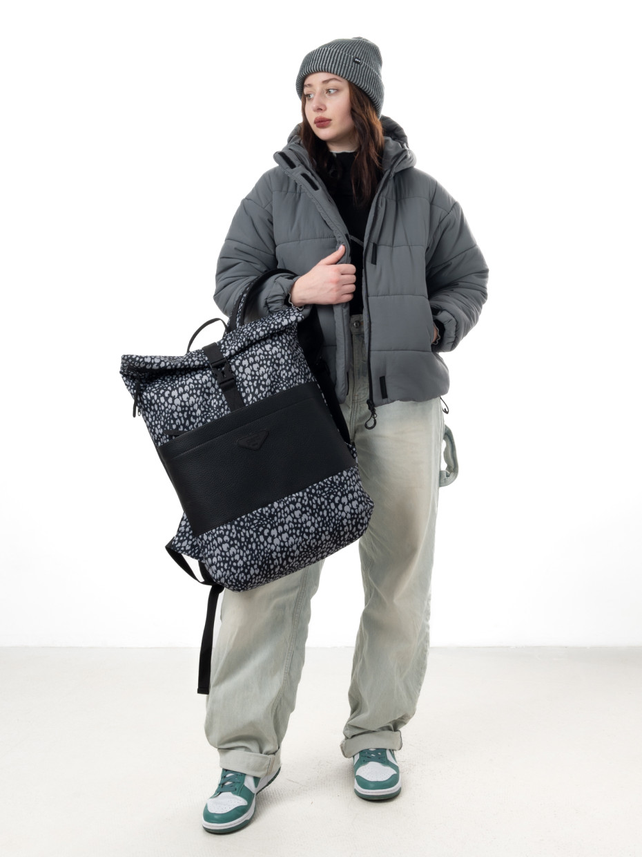 Рюкзак ROLLTOP POCKET 2 | gray leopard - екошкіра чорна текстурована 2/24