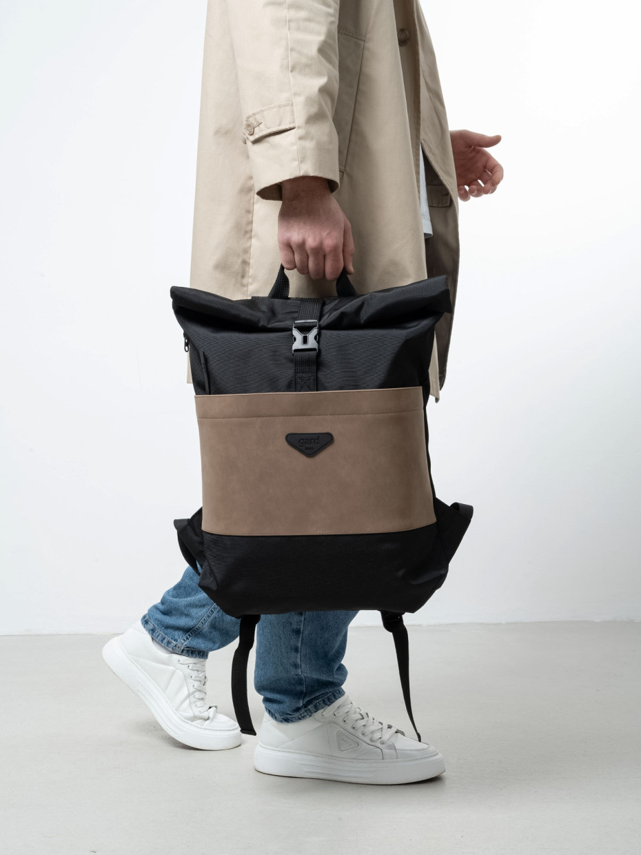 Рюкзак ROLLTOP POCKET 2 | чорний - екошкіра коричнева матова 1/24