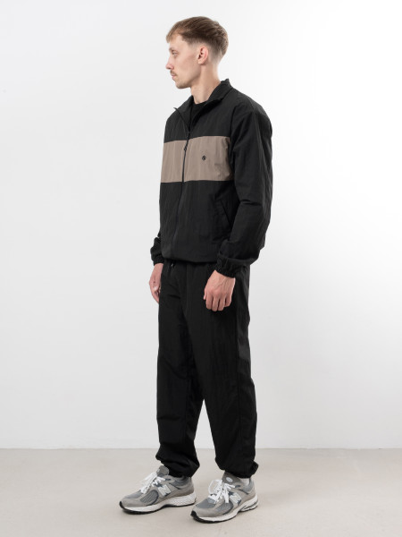 Спортивний костюм DISTANCE TRACK SUIT | чорний - темний коричневий 2/25 фото 3