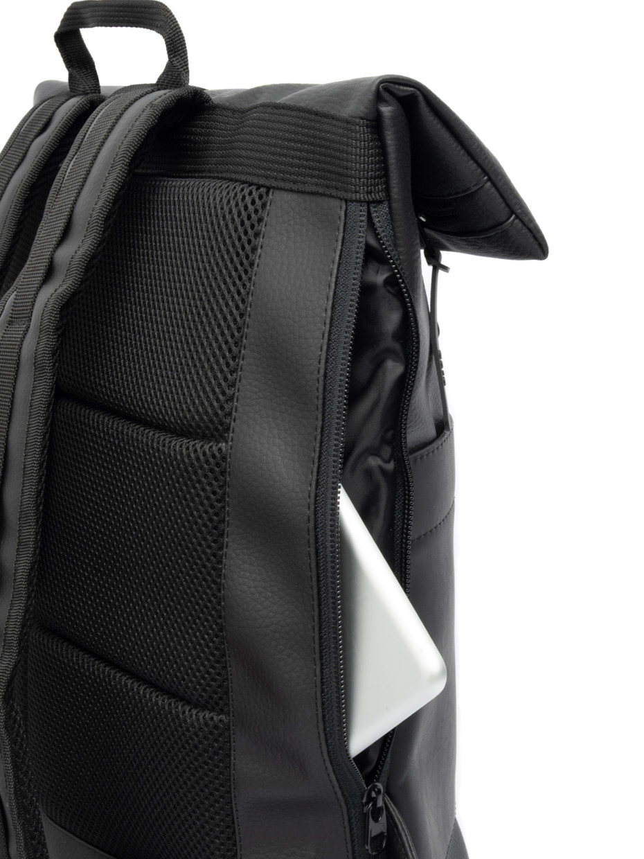 Рюкзак ROLLTOP POCKET 2 | екошкіра чорна - чорна матова 1/24